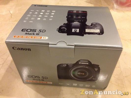 Canon EOS 5D Mark III 22.3 MP Digital SLR